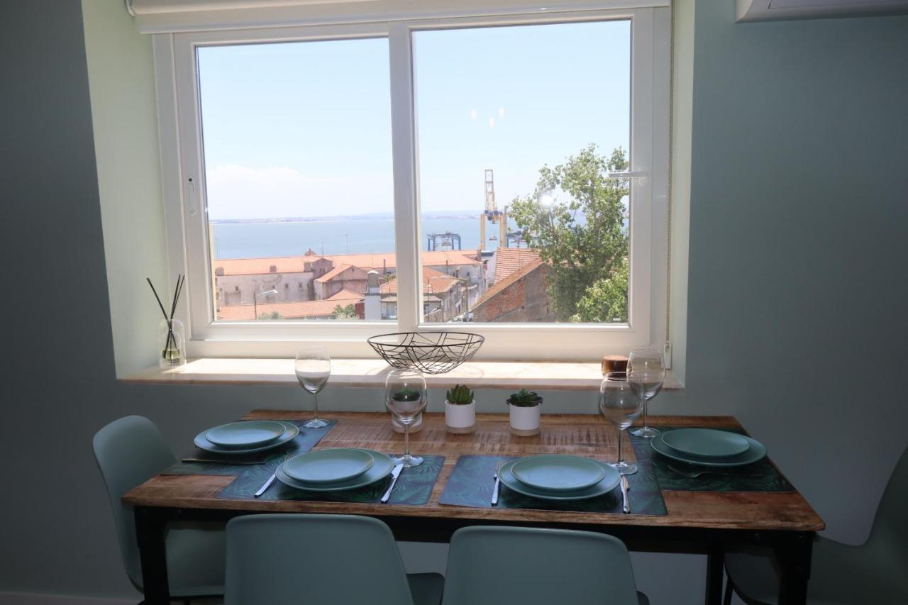 Lisbon, T2 Renewed Duplex With River View, Beato, Lisboa المظهر الخارجي الصورة
