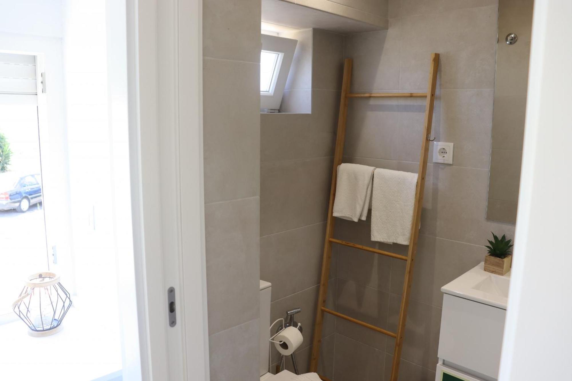 Lisbon, T2 Renewed Duplex With River View, Beato, Lisboa المظهر الخارجي الصورة